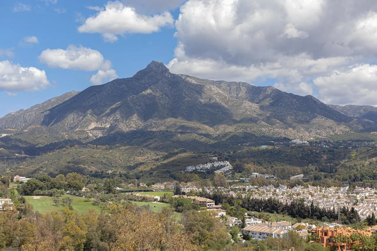 Modern Apartment With Stunning Views Marbella